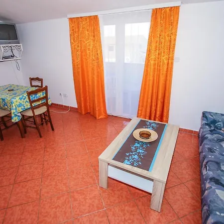 Apartments Mugeba Apartman Mugeba